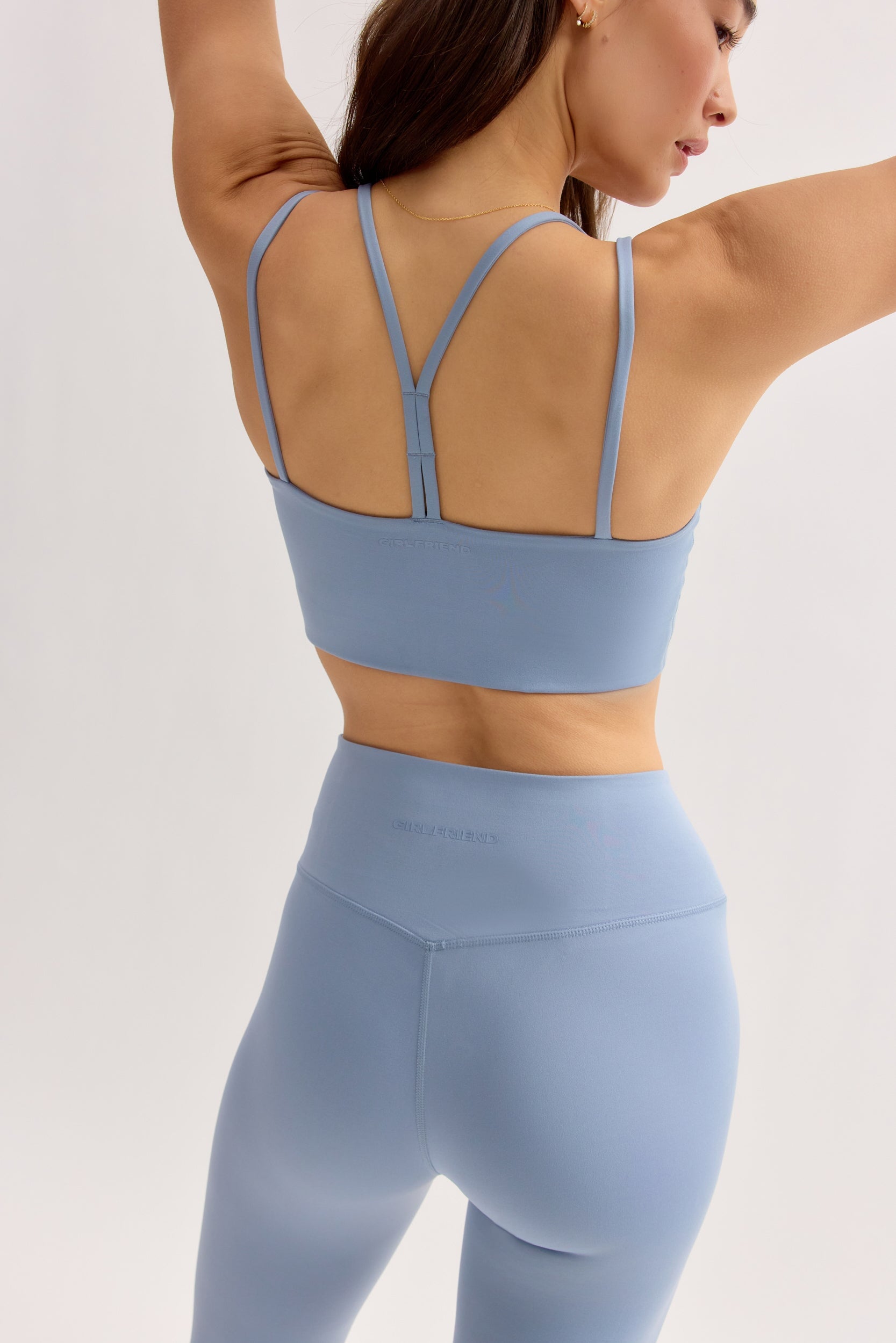 Soutien-gorge à lanières