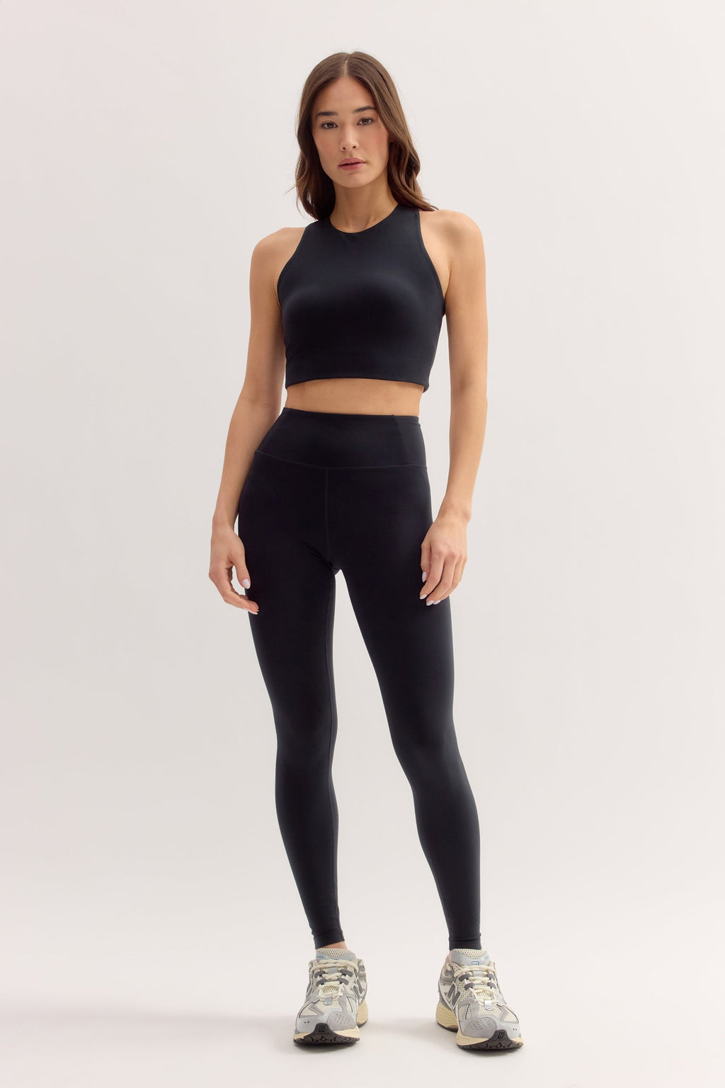 Soutien-gorge long noir à col montant