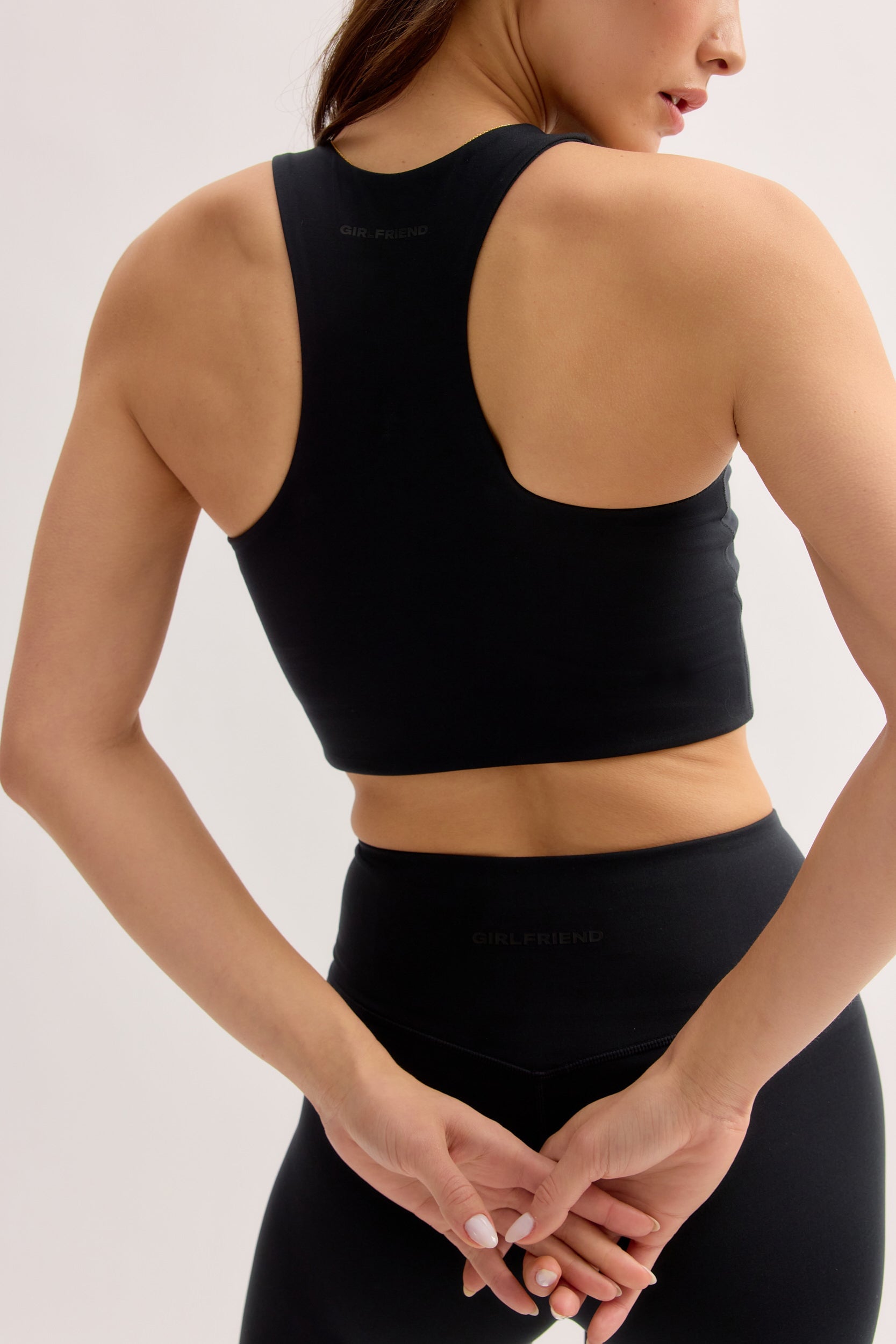 Soutien-gorge long noir à col montant