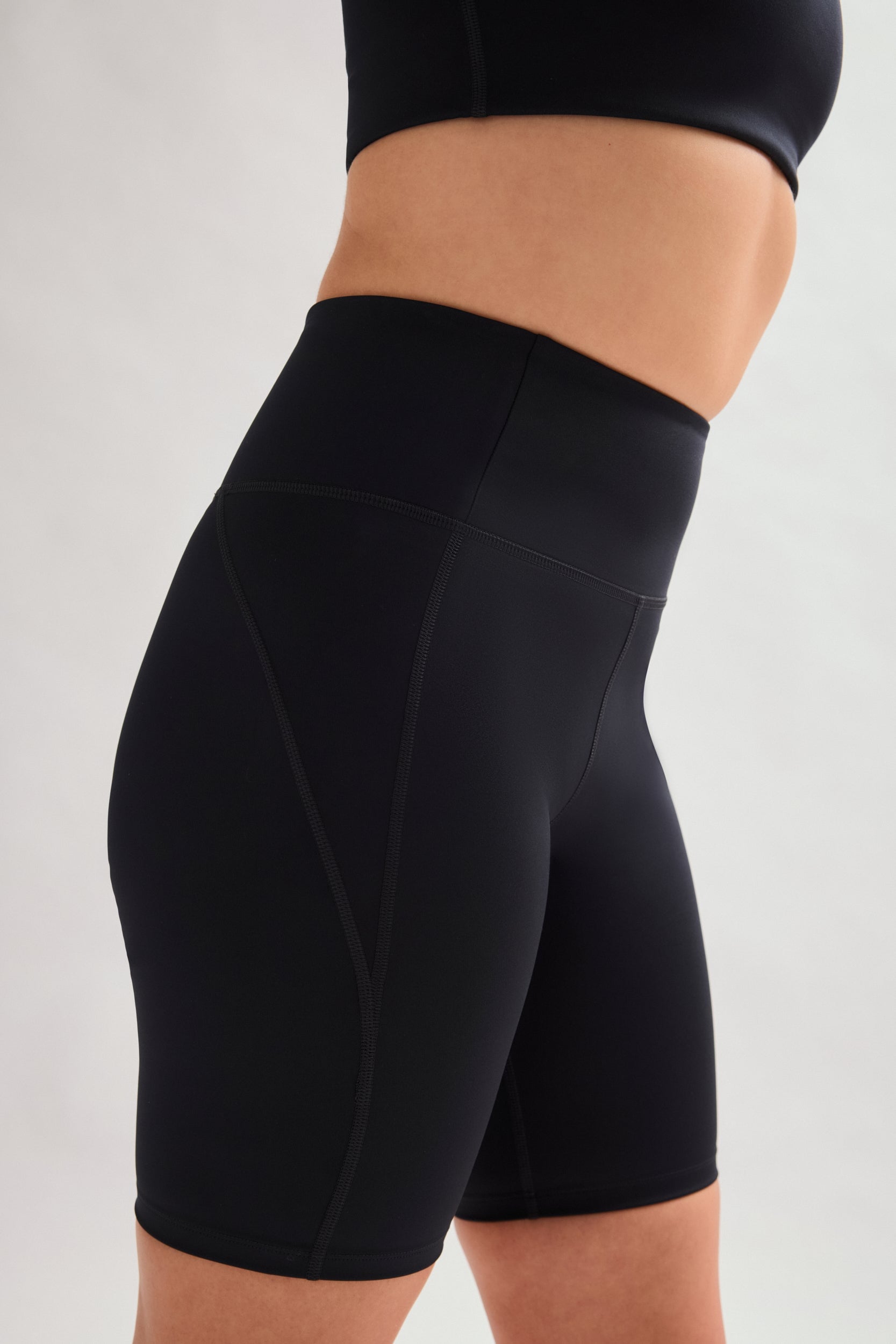 Short de cyclisme noir taille haute