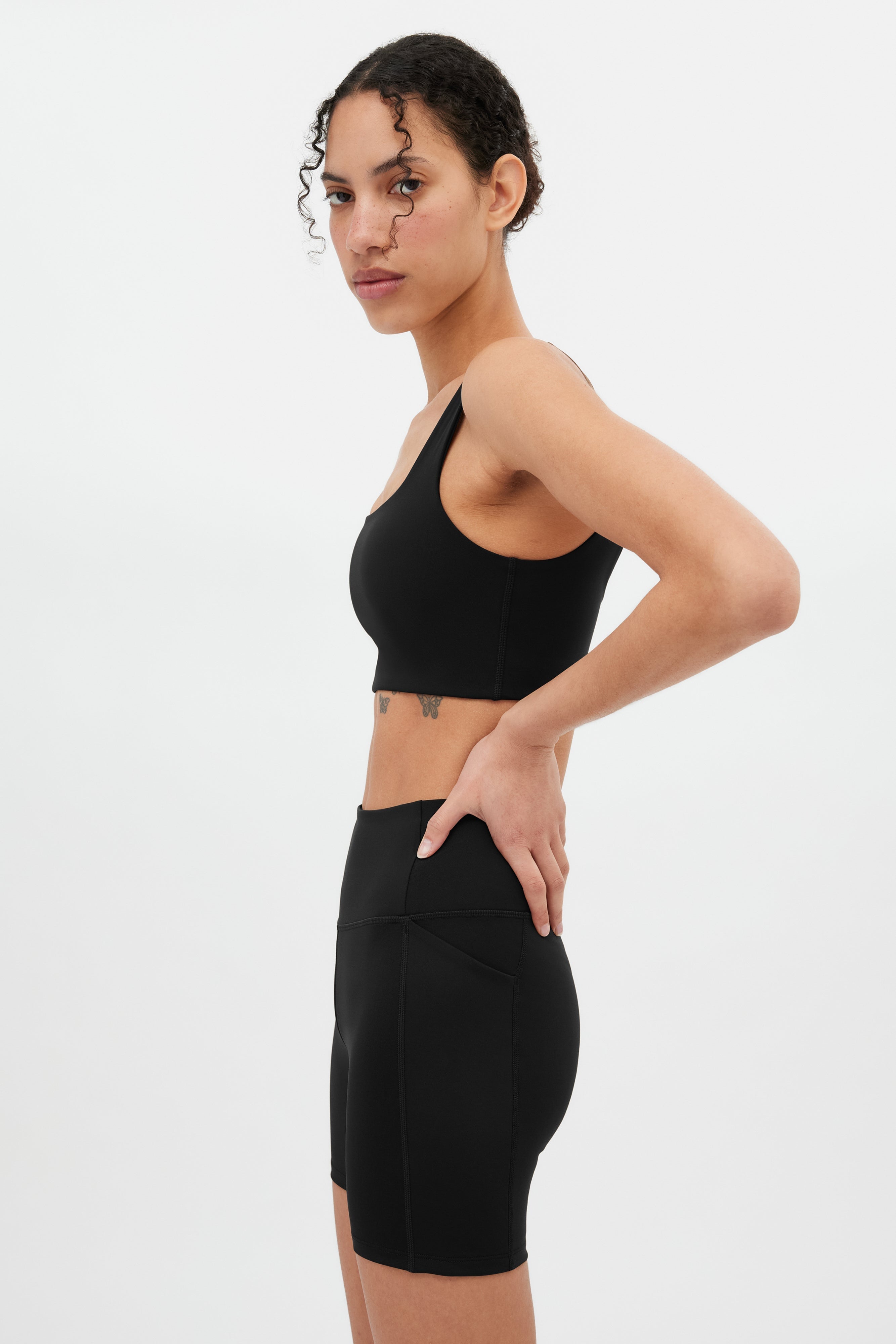 Short de running noir compressif avec poche