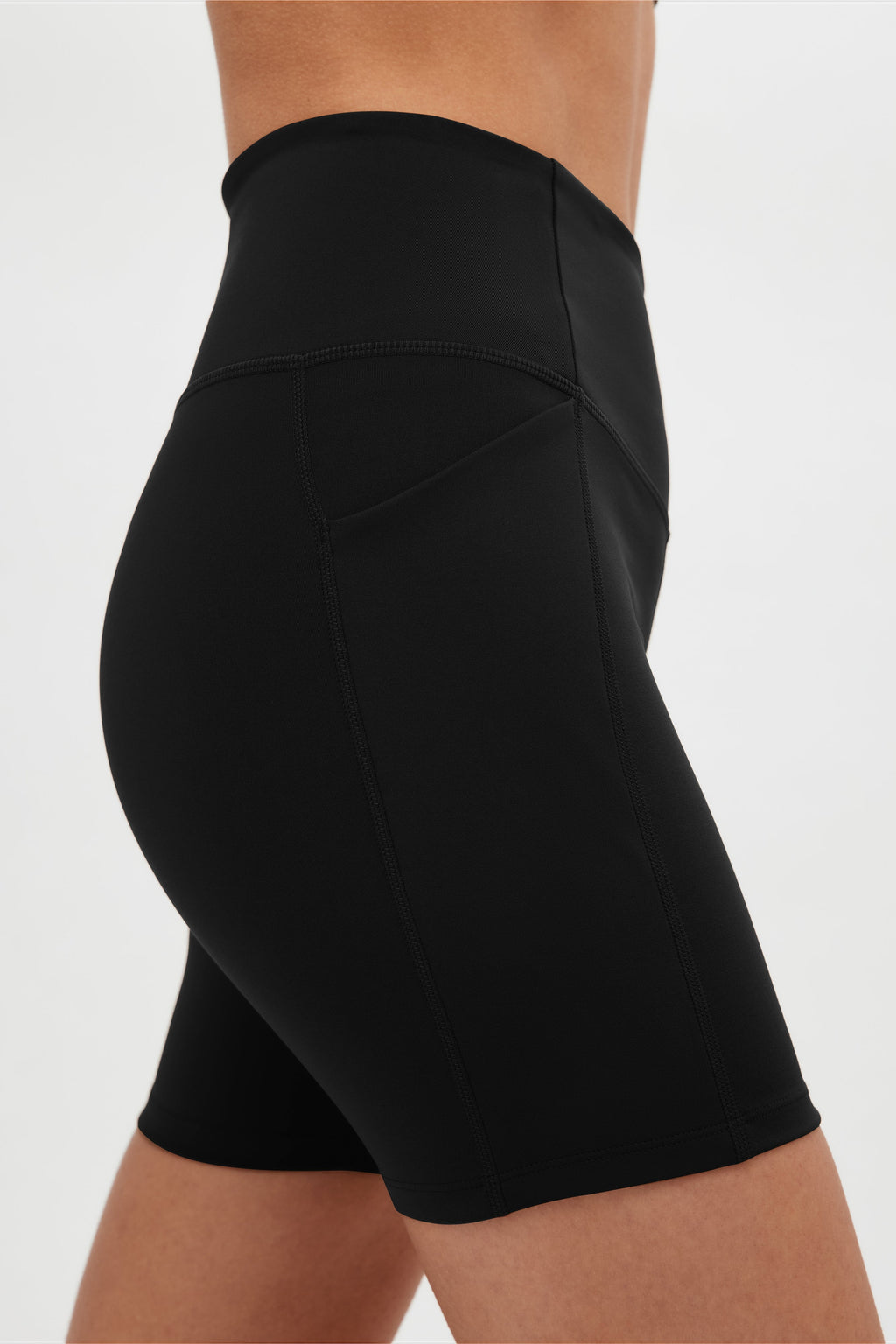 Short de running noir compressif avec poche