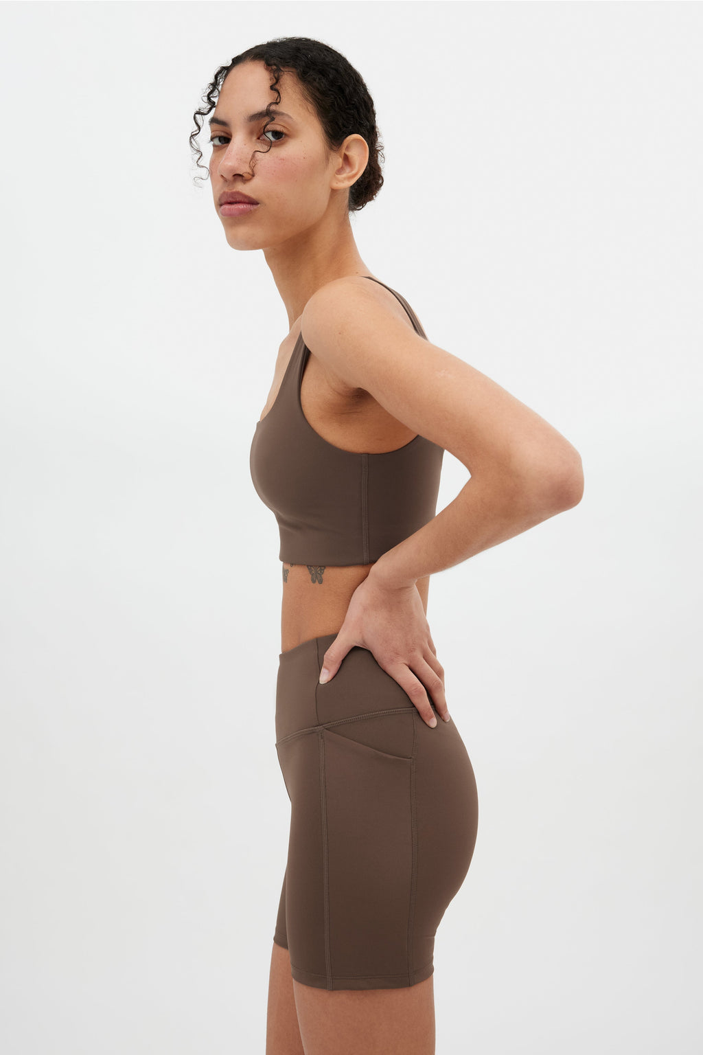 Short de course compressif avec poches