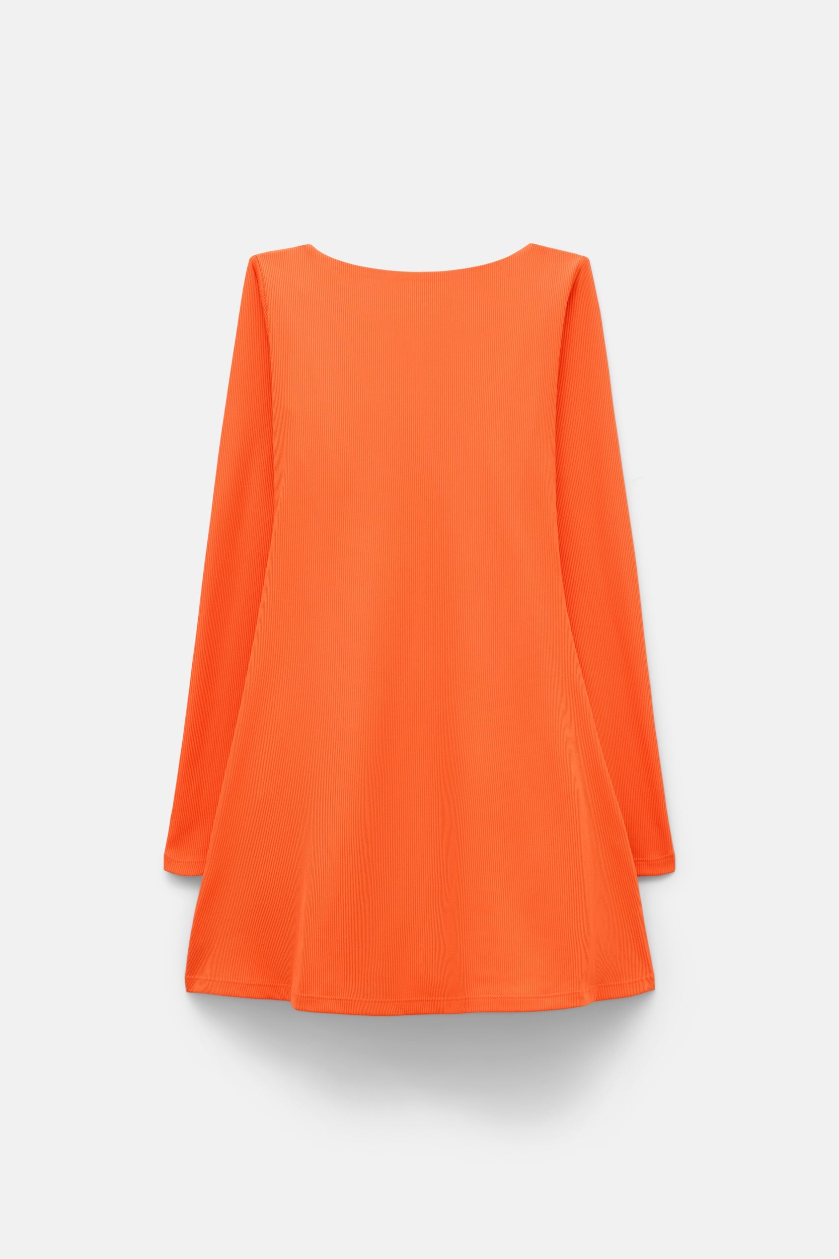 Robe courte à manches longues