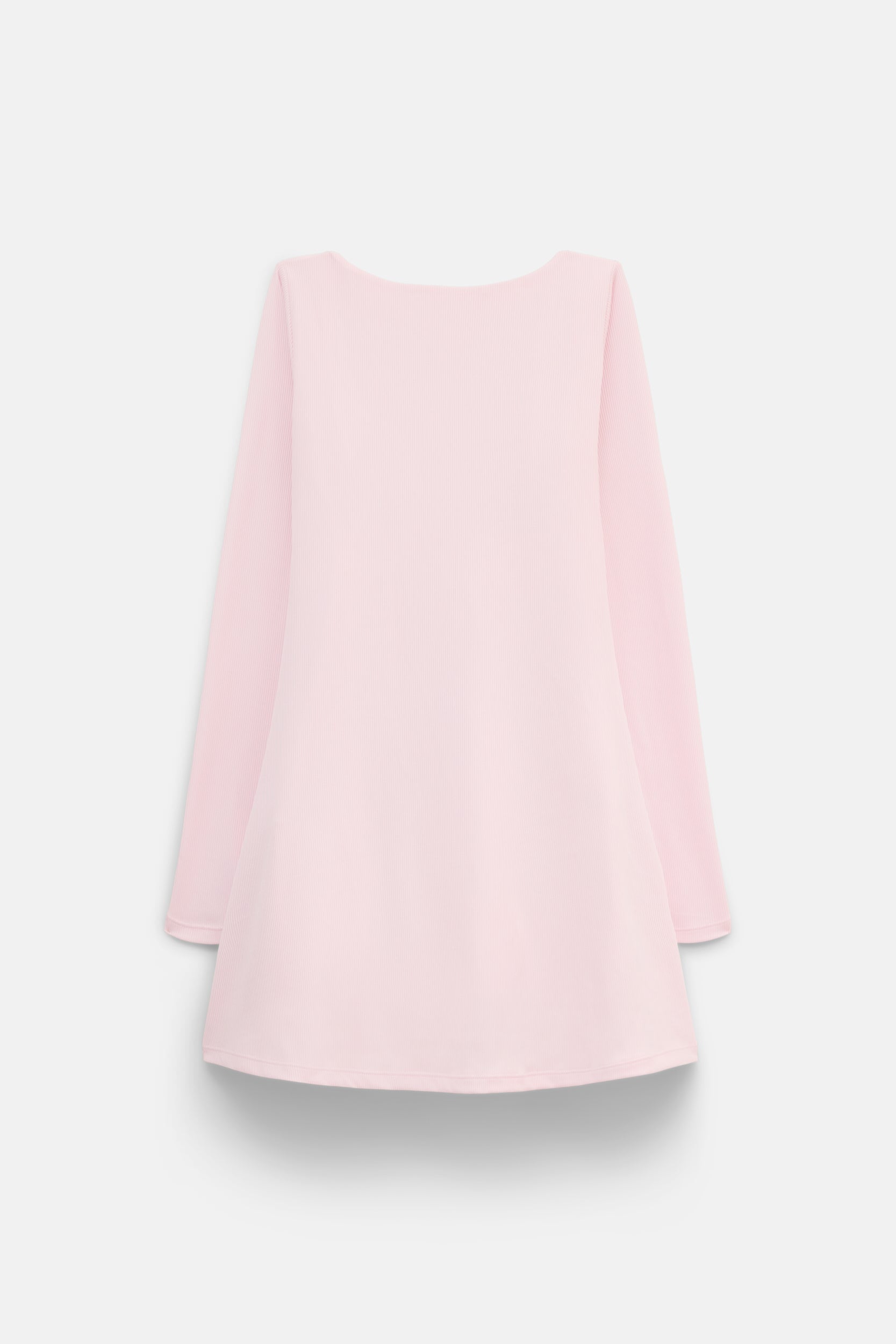 Robe courte à manches longues