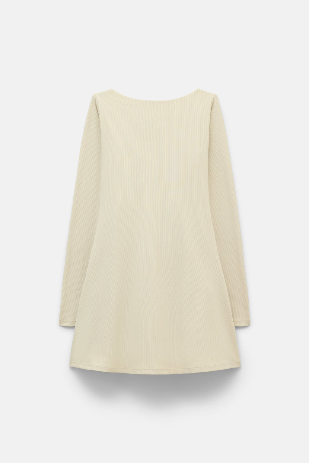 Robe courte à manches longues