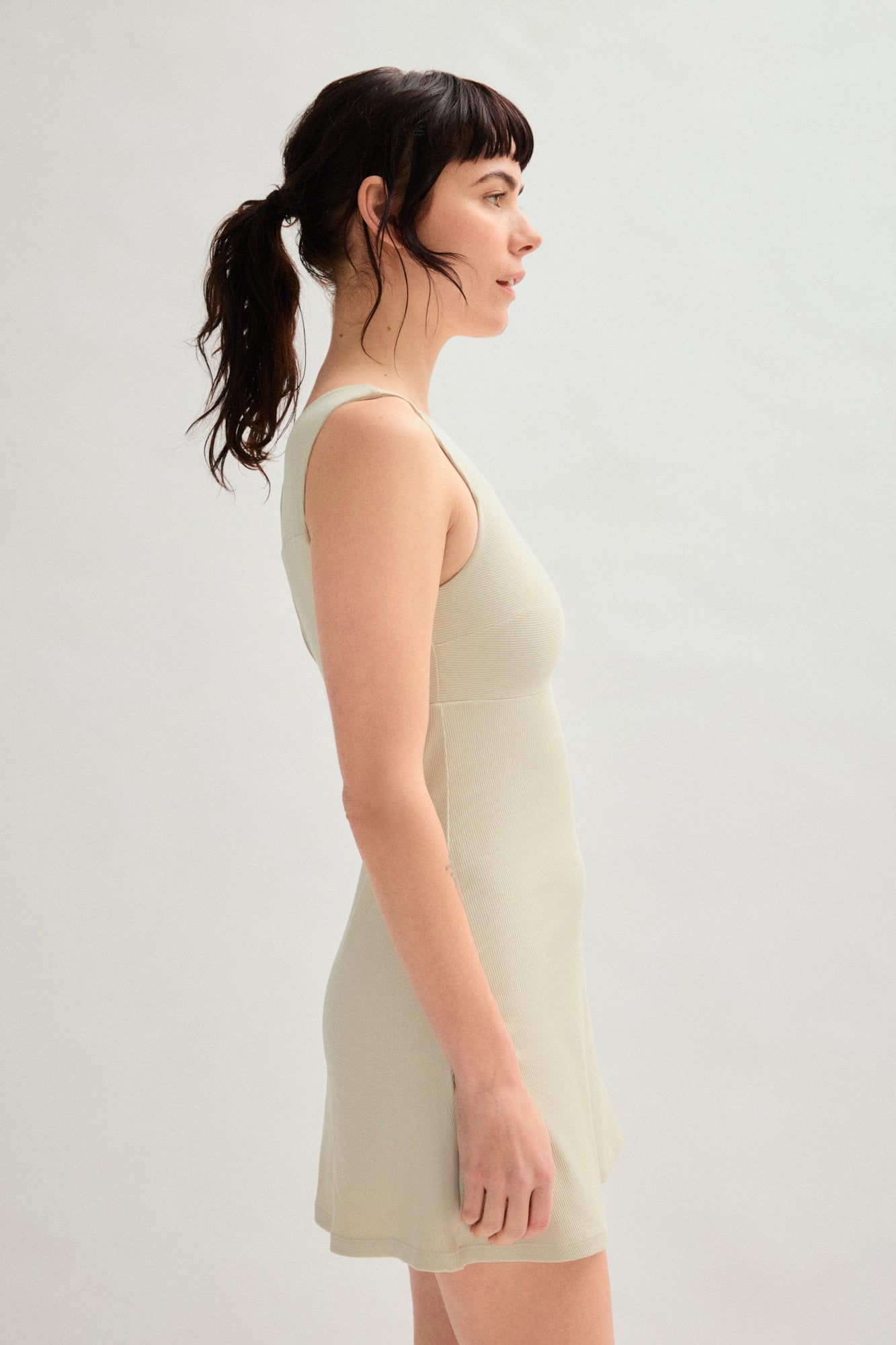 Mini-robe sans manches
