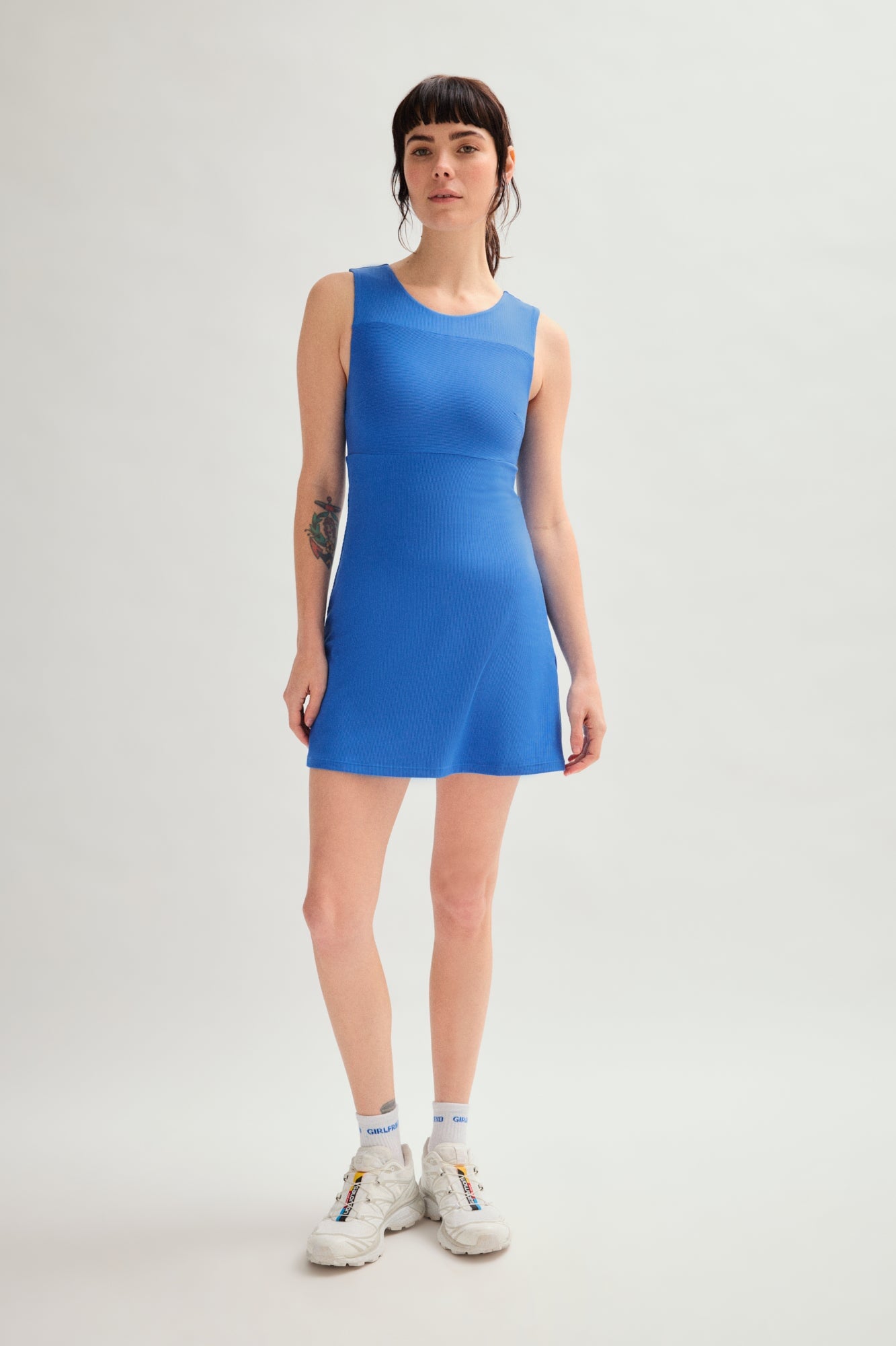 Mini-robe sans manches