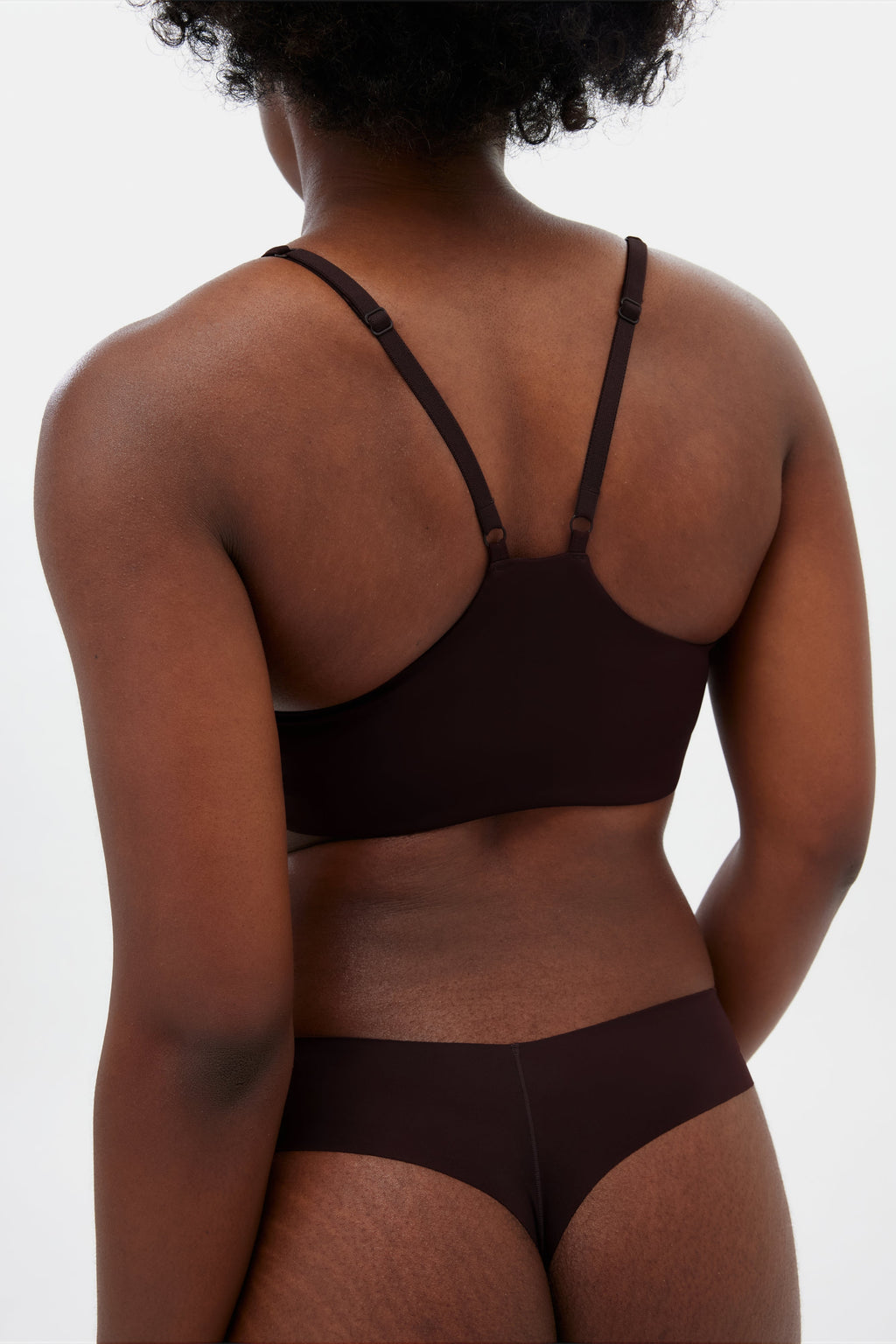 Brassière décolleté en V