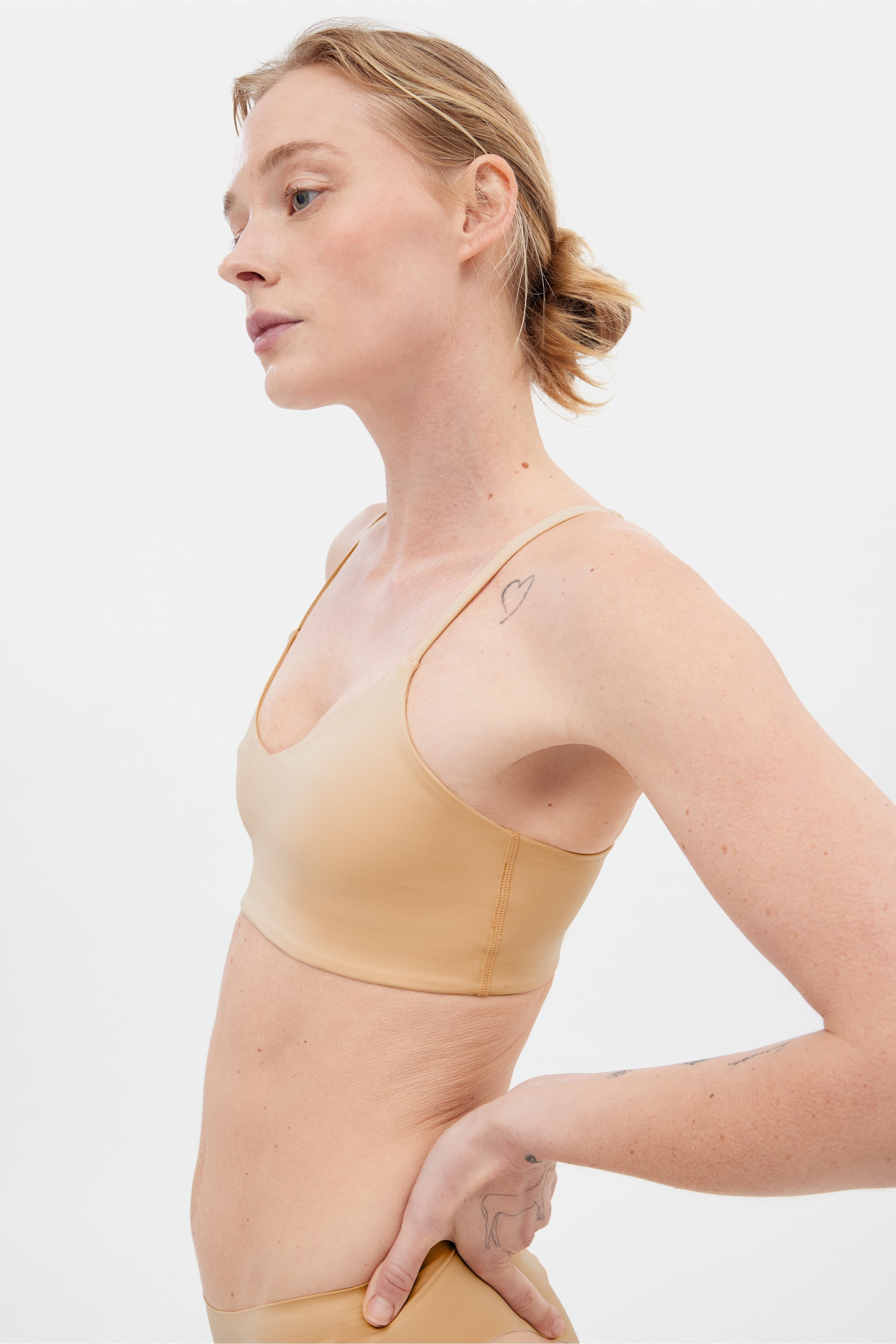 Brassière décolleté en V