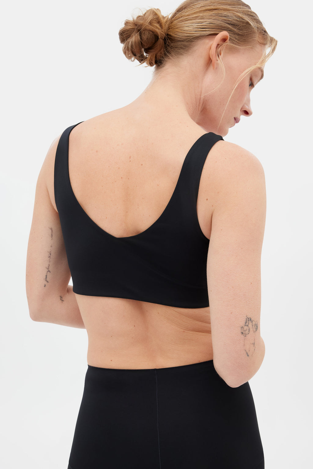 Brassière noire échancrée